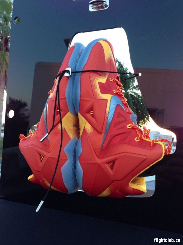 Nike,LeBron,“,Forging,Iron,”,特  Nike LeBron 11 “Forging Iron”特殊包装实物曝光