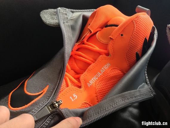 佩顿手套 佩顿手套 Nike Zoom Flight 98 Glove “Oregon State”实物曝光