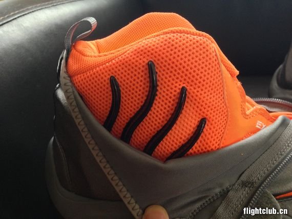 佩顿手套 佩顿手套 Nike Zoom Flight 98 Glove “Oregon State”实物曝光