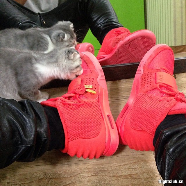 椰子2 椰子2大红全红发售508214-660 Nike Air Yeezy 2 ＂Red October＂ 实物上脚欣赏