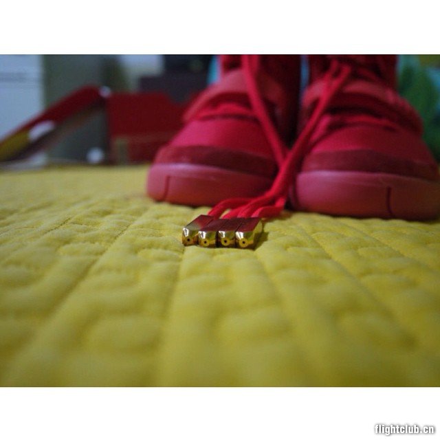 椰子2 大红椰子2发售 Nike Air Yeezy 2 ＂Red October＂ 完美细节高清图赏