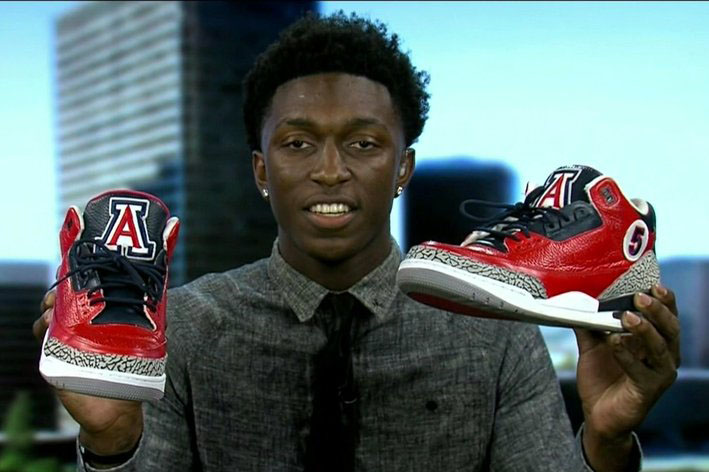 Stanley,Johnson,展示,Air,Jordan,  Stanley Johnson 展示 Air Jordan 3 ＂Arizona Wildcats＂