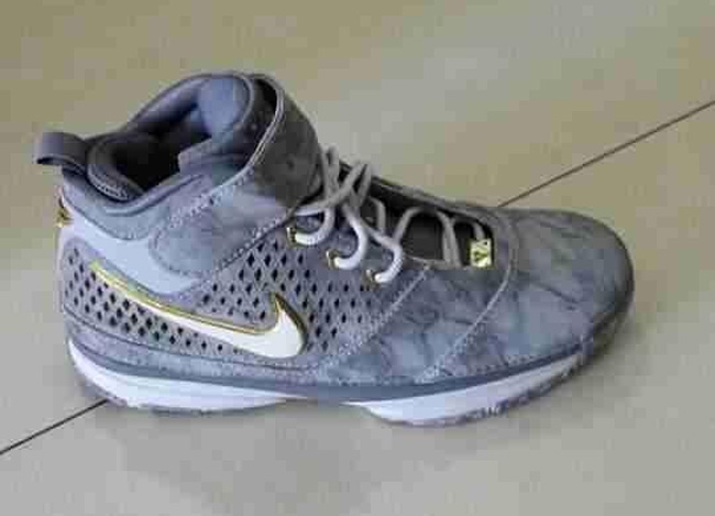 科比2 科比2复刻配色640222-001 疑似 Nike Zoom Kobe 2 PRELUDE 复刻版实物曝光