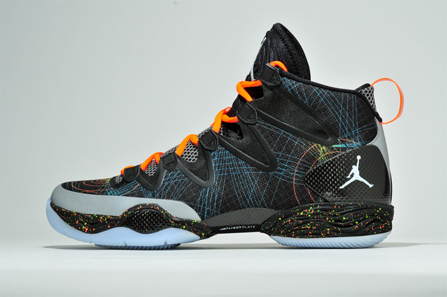 AJ28 SE AJ28SE圣诞616345-025 Air Jordan XX8 SE 圣诞配色高清图赏