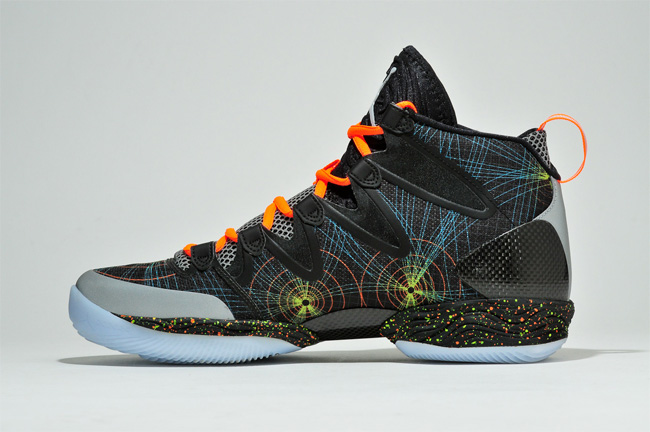 AJ28 SE AJ28SE圣诞616345-025 Air Jordan XX8 SE 圣诞配色高清图赏