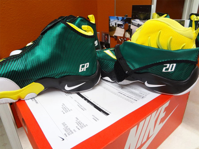 佩顿手套超音速配色 佩顿手套超音速配色 SC x Nike Zoom Flight The Glove 更多实物图赏