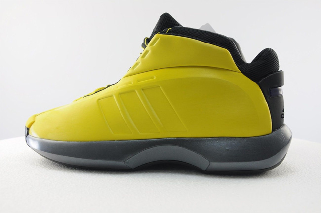 The Kobe 阿迪达斯球鞋 The Kobe 阿迪达斯球鞋 科比战靴复刻！Adidas Crazy 1 Retro 高清实物图赏