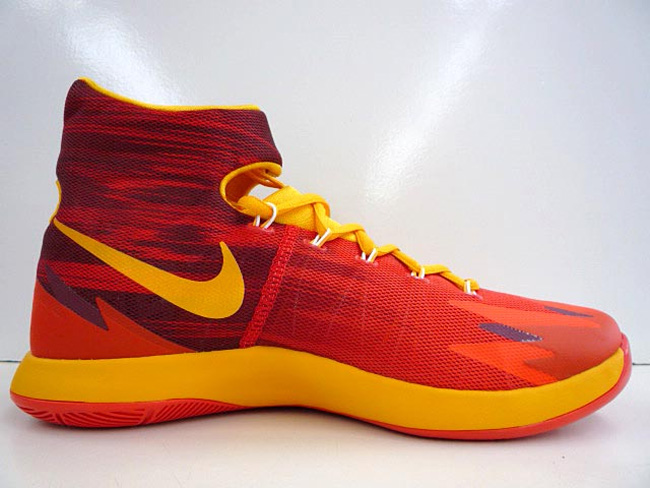 Zoom Hyperrev,Hyperrev,凯里欧文 630913-600 Nike Zoom Hyperrev 红黄配色更多实物图片