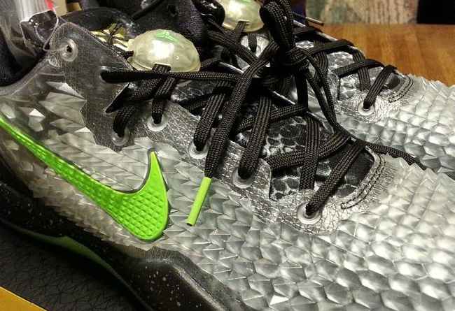 Kobe 8, Kobe 8 SS,圣诞 科八圣诞配色 Kobe 8 System SS ＂Christmas＂ 实物细节图片