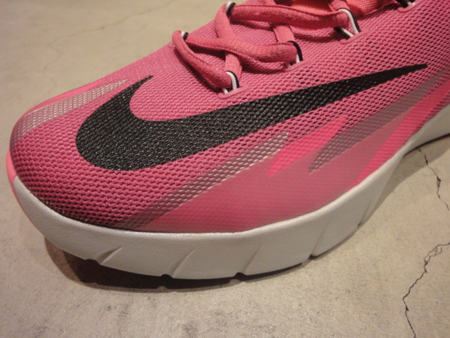 Nike Zoom Hyperrev,Hyperrev乳腺癌 630913-601 Nike Zoom Hyperrev ＂Kay Yow＂ 乳腺癌配色更多图赏