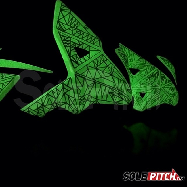 LeBron 11,LBJ11全明星,LBJ11,62171 LBJ11全明星621712-701 LeBron 11 ASG 全明星配色夜光鞋面展示