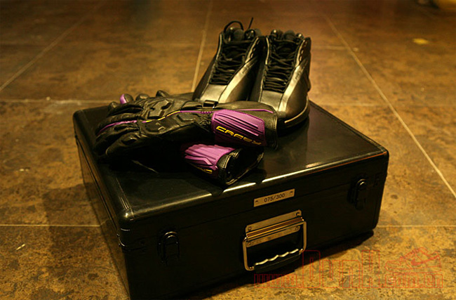 adidas Crazy 1  adidas Crazy 1 季后赛 ＂All Black＂ 特别版套装曝光