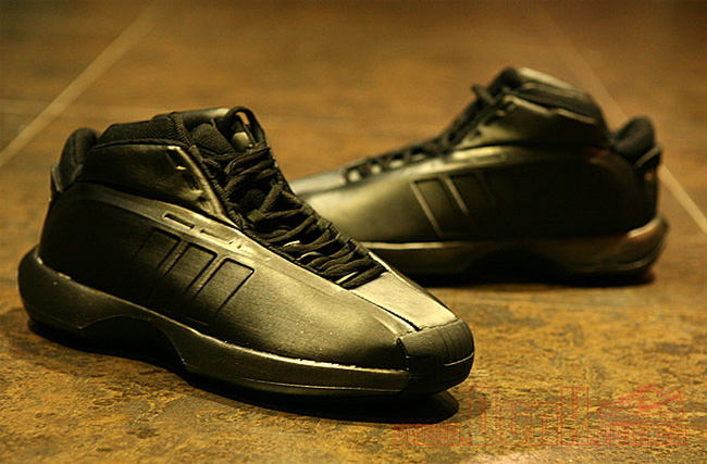 adidas Crazy 1  adidas Crazy 1 季后赛 ＂All Black＂ 特别版套装曝光