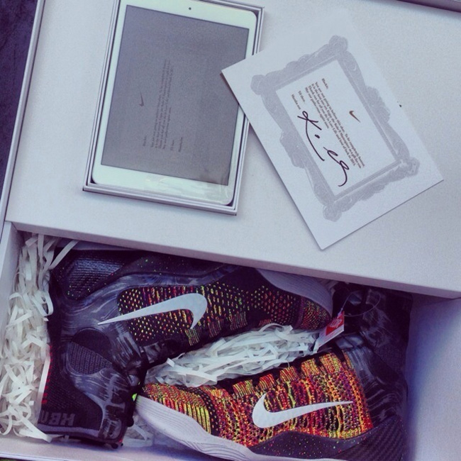 Kobe 9 Elite  潘玮柏、陈建州网晒 Kobe 9 Elite ＂Masterpiece＂礼包