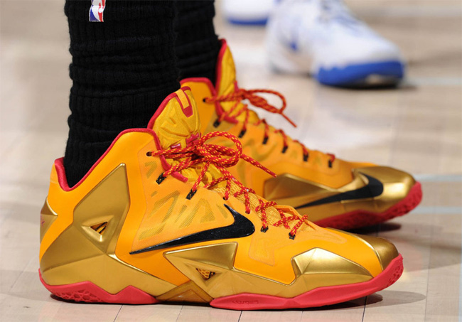 LBJ11,LeBron 11 LBJ11 詹姆斯赛场穿着 LeBron 11 ＂Fairfax＂ 更多图片