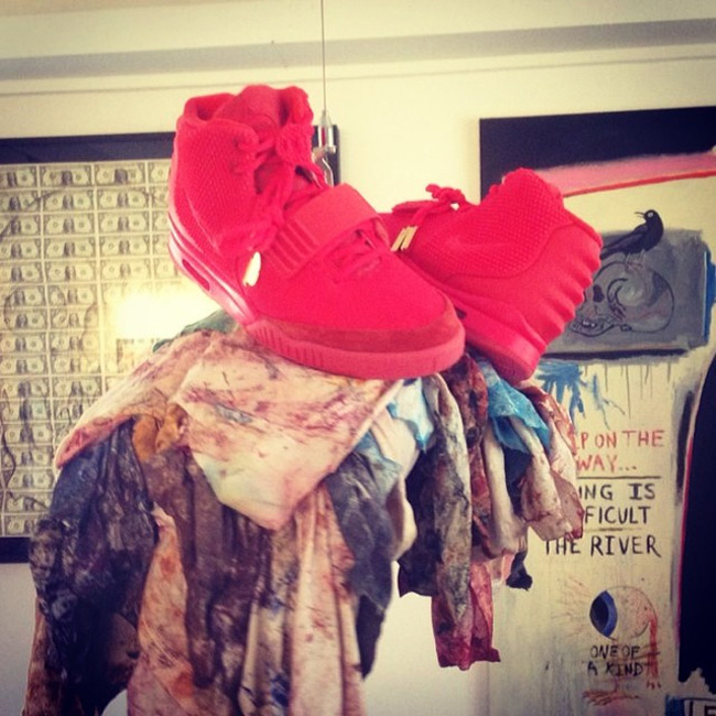 Nike Air Yeezy 2 大红椰子2发售 陈冠希网晒 Nike Air Yeezy 2 ＂Red October＂