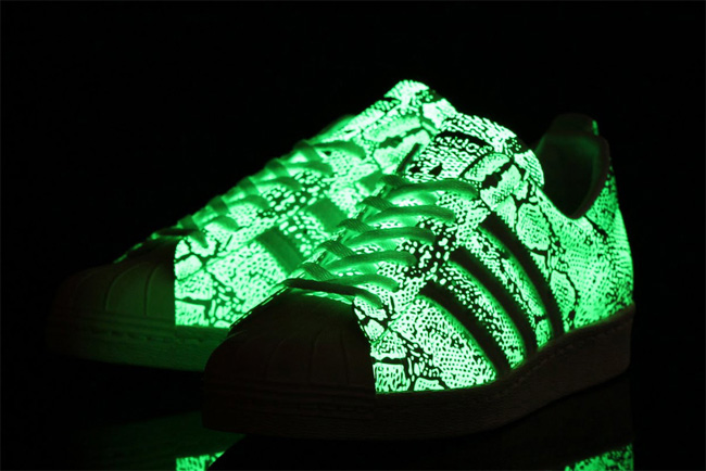 atmos,adidas  atmos x adidas Originals Superstar 80s G-SNK 联名鞋款