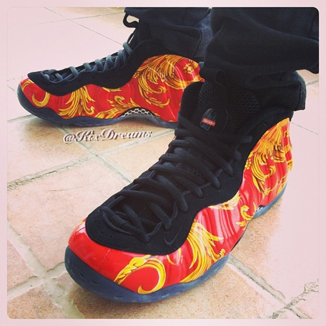 Supreme喷,Foamposite One Suprem Supreme喷 Nike Air Foamposite One ＂Supreme＂ 实物上脚欣赏