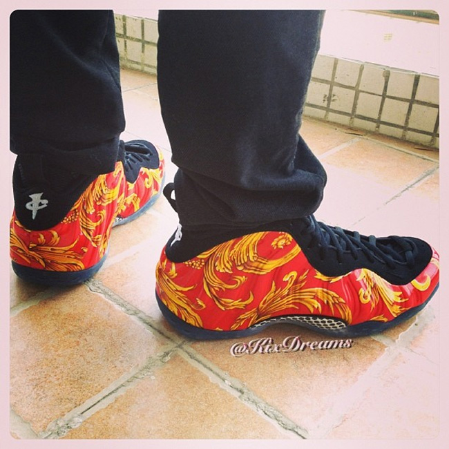 Supreme喷,Foamposite One Suprem Supreme喷 Nike Air Foamposite One ＂Supreme＂ 实物上脚欣赏