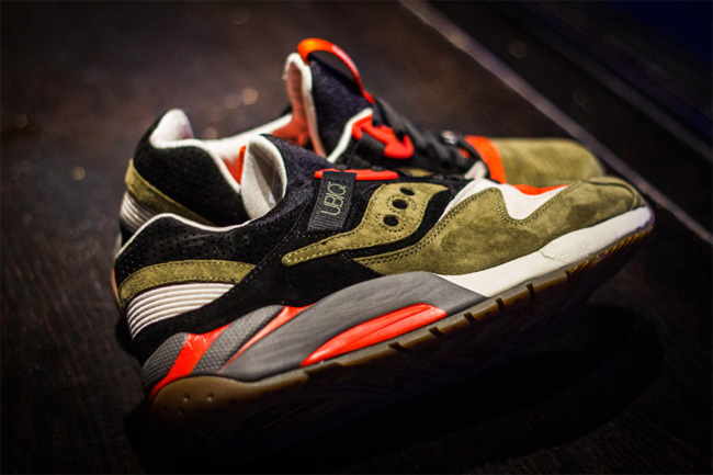 UBIQ,Saucony,联名,Grid 9000 索尼康 UBIQ x Saucony “Dirty Martini” Grid 9000 联名鞋款