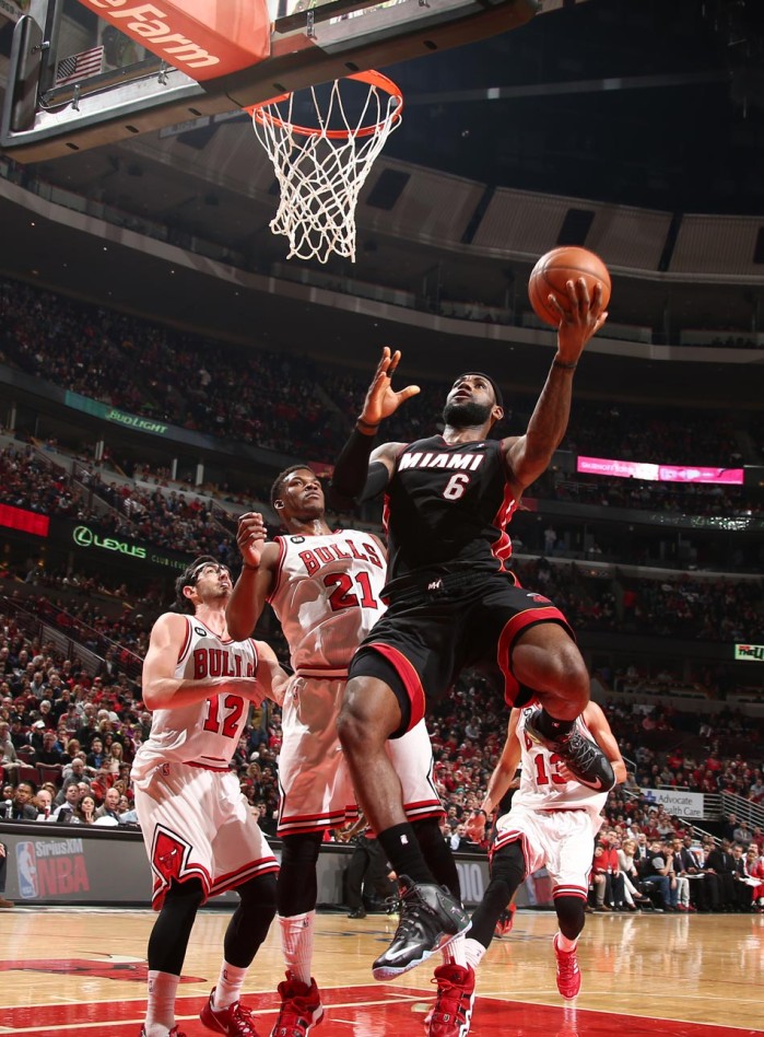 LBJ11,LeBron 11,Elite,精英版 LBJ11精英版上脚 詹姆斯首次赛场穿着 LeBron 11 Elite