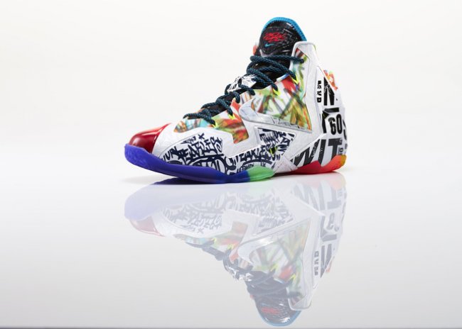 LBJ11,LeBron 11,What The LeBro LBJ11 650884-400 LeBron 11 ＂What The LeBron＂ 将延期发售