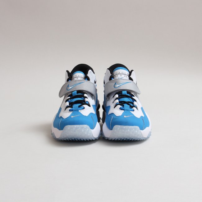 Nike Air Zoom Turf  Nike Air Zoom Turf “Barry Sanders” 新色发售