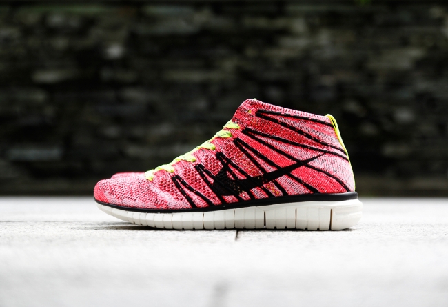 Nike Free Flyknit Chukka  Nike WMNS Free Flyknit Chukka PRM QS 新色发售