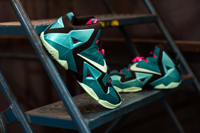 LBJ11,LeBron 11,LBJ11南海岸,61617 LBJ11南海岸616175-330 LeBron 11 ＂South Beach＂ 即将发售