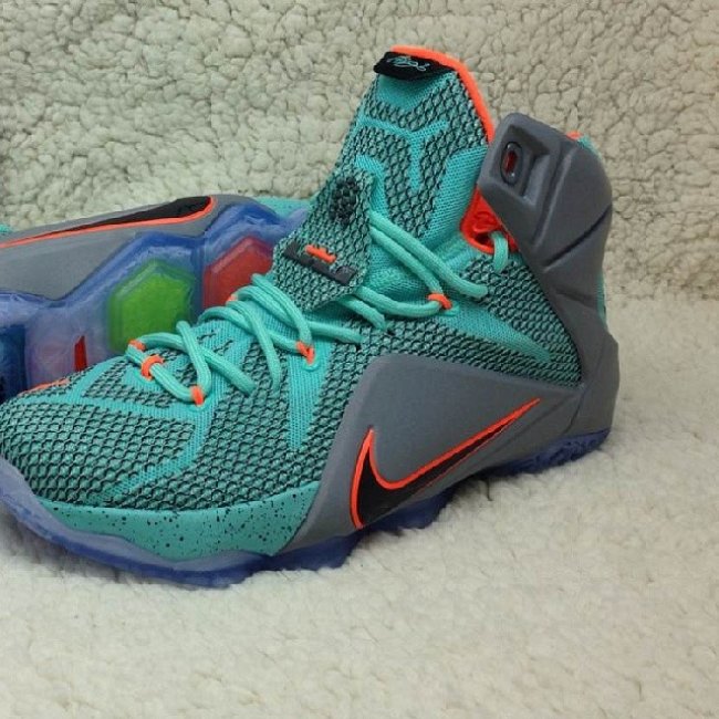 LeBron 12,LBJ12 LBJ12发售日期 LeBron 12 实物新照