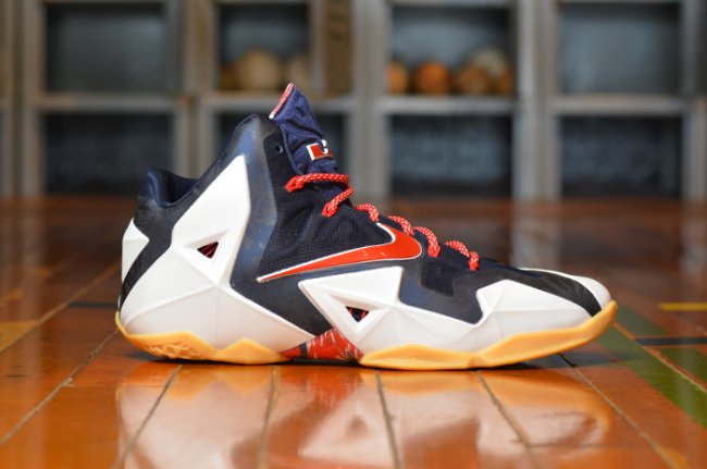 LBJ11,LeBron 11,616175-164 LBJ11 616175-164 LeBron 11 “July 4th” 独立日配色现已发售