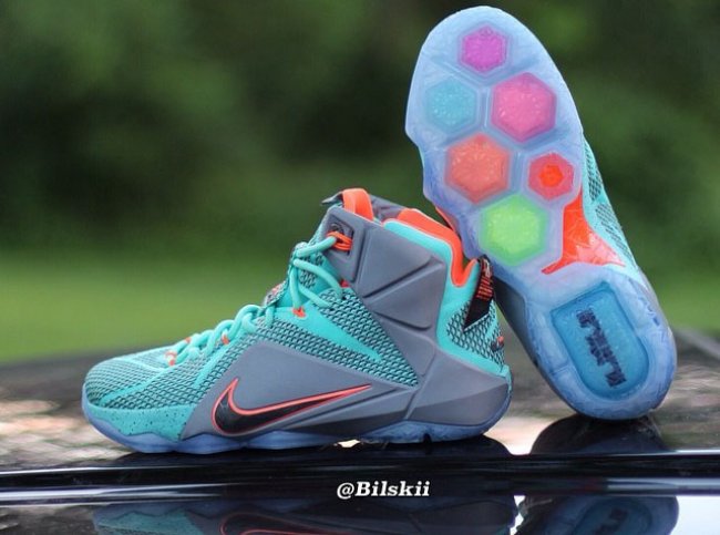 LBJ12,LeBron 12 LBJ12 684593-301 684593-601 LeBron 12 发售日期确定