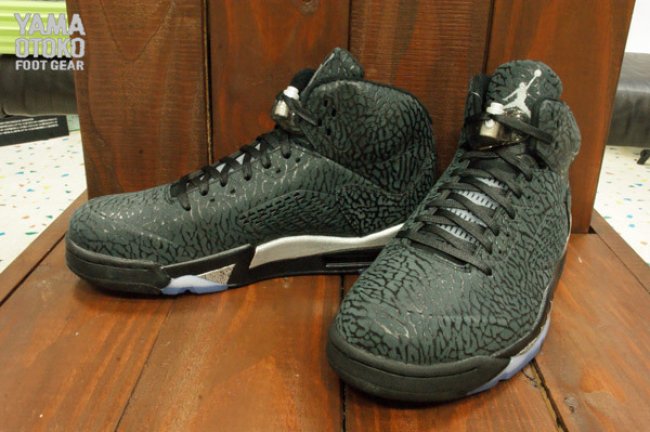 599581-003,AJ5,Air Jordan 5,3L AJ5银灰599581-003 Air Jordan 3Lab5 “Metallic Silver” 即将发售