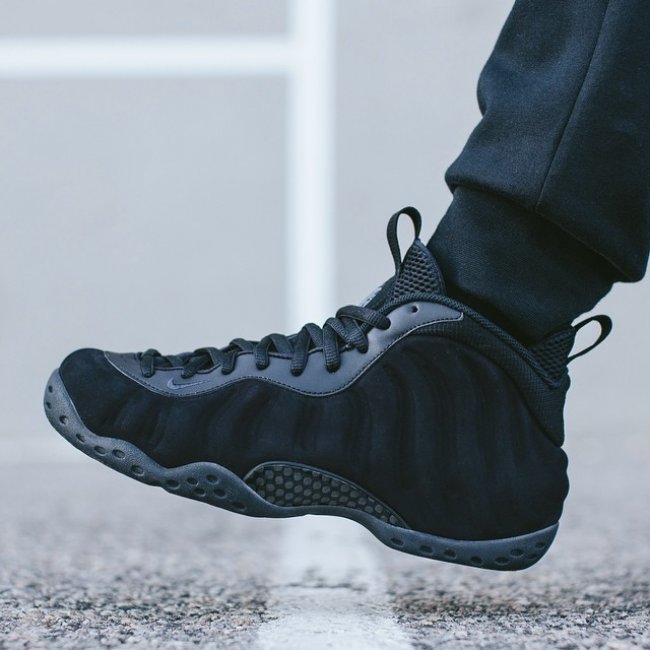 Foamposite One,Foamposite 575420-006黑麂皮喷 Nike Air Foamposite One ＂黑麂皮＂ 发售信息