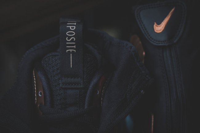 658109-800,铜风一,Nike Air Flight 658109-800铜风一 Nike Air Flightposite “Copper Gold” 美图欣赏