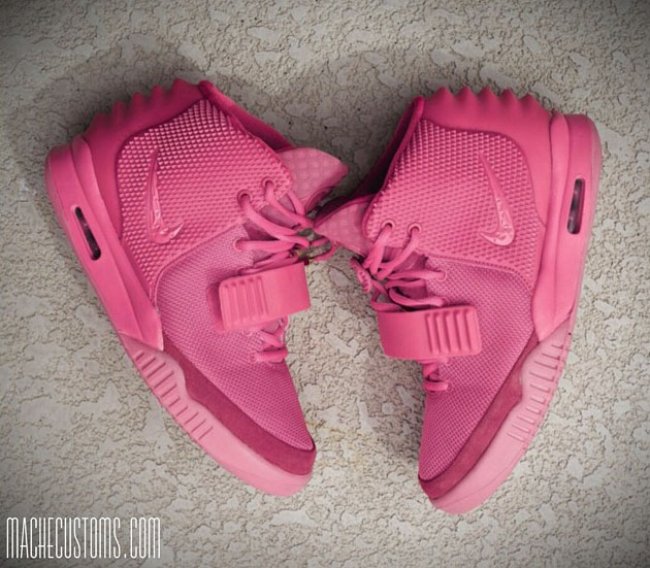 Nike Air Yeezy 2,椰子2 椰子2价格 Nike Air Yeezy 2 “Pink Friday” 定制鞋款
