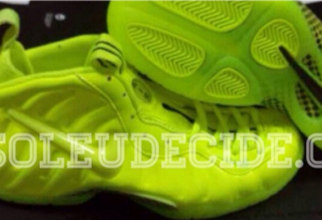 球鞋资讯,球鞋新闻,时尚杂 624041-700 Nike Air Foamposite Pro "Volt" 实物曝光