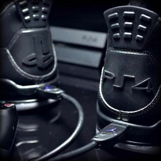 AJ4,Air Jordan 4,球鞋定制 AJ4 Air Jordan 4 “PlayStation 4” 实物曝光