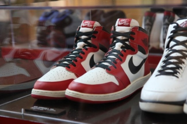 Air Jordan  Michael Jordan 赛场实穿 Air Jordan 球鞋展示