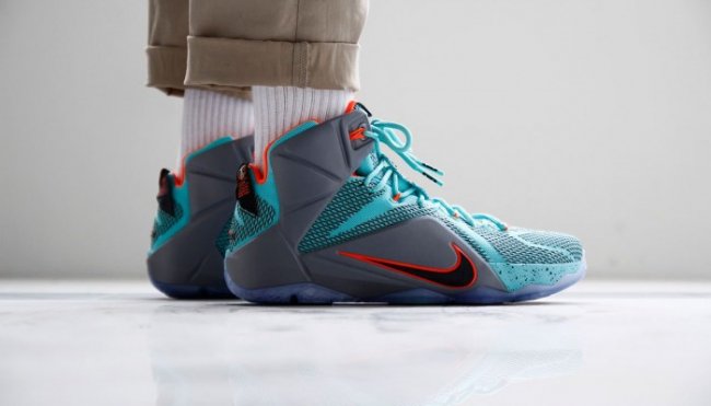 684593-301,LBJ12,LeBron 12 LBJ12 684593-301 LeBron 12 NSRL 上脚实拍
