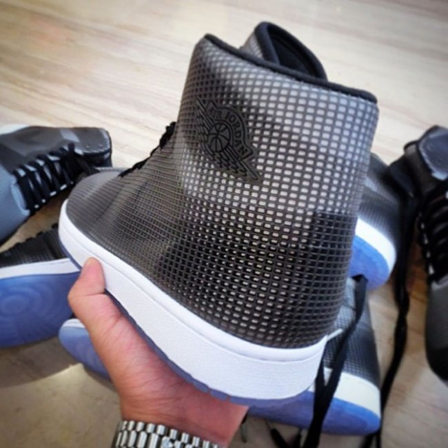 AJ1,Air Jordan 1 AJ1 Air Jordan 4Lab1 黑白配色上脚实拍