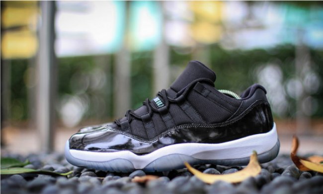 AJ11,Air Jordan 11,AJ11 Low AJ11低帮 Air Jordan 11 Low “Space Jam” 大灌篮 2015 夏季发售