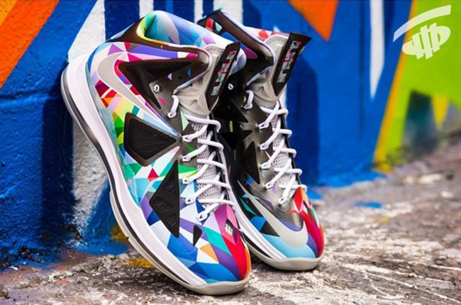 LBJ10,LeBron 10 LBJ10 LeBron 10 ＂Shattered Prism＂ 定制球鞋欣赏