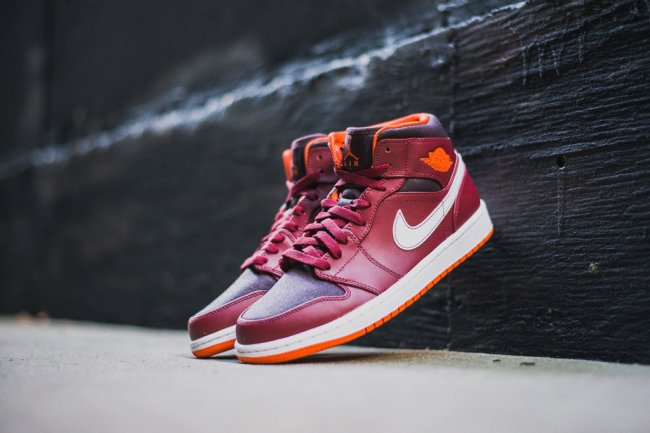 Air Jordan 1 Mid,AJ1 AJ1 554724-604 Air Jordan 1 Mid 全新红橙配色亮相
