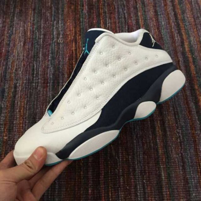310810-107,AJ13低帮,AJ13,Air Jor 310810-107AJ13低帮 Air Jordan 13 Low “Hornets” 黄蜂配色发售信息