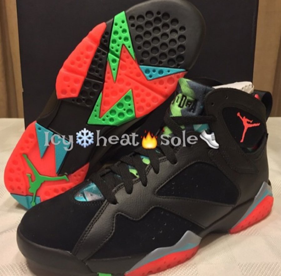 705350-007,AJ7,Air Jordan 7 705350-007火星人马文AJ7 火星人马文 Air Jordan 7 “Marvin the Martian” 实物