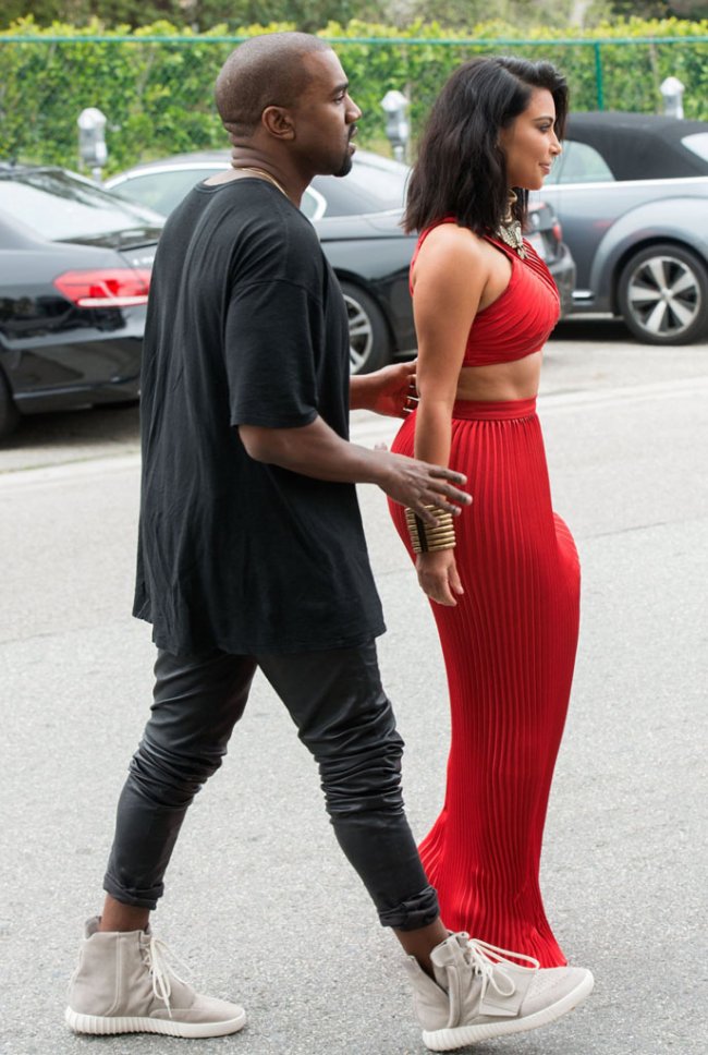 adidas Yeezy 750 Boost,Kanye W Kanye West联名 侃爷上脚 adidas Yeezy 750 Boost 高清图片