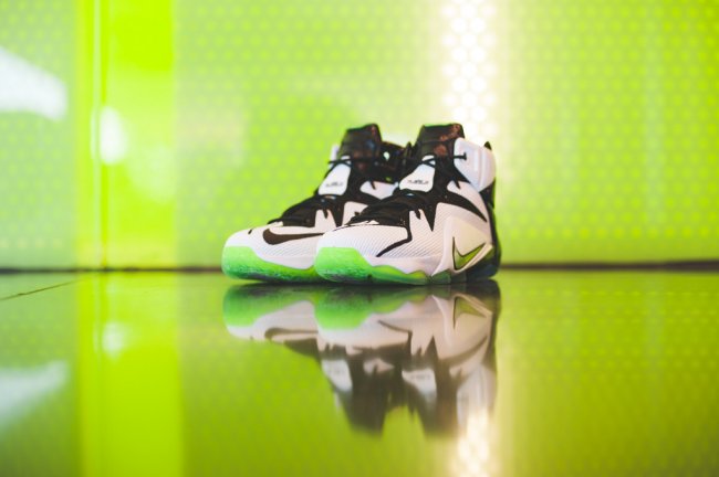 742549-190,LBJ12,LeBron 12 742549-190LBJ12 LeBron 12 “All-Star” 全明星美图欣赏