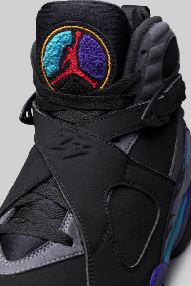 305381-025,AJ8,Air Jordan 8 305381-025AJ8 Air Jordan 8 “Aqua” 将在今年黑色星期五发售