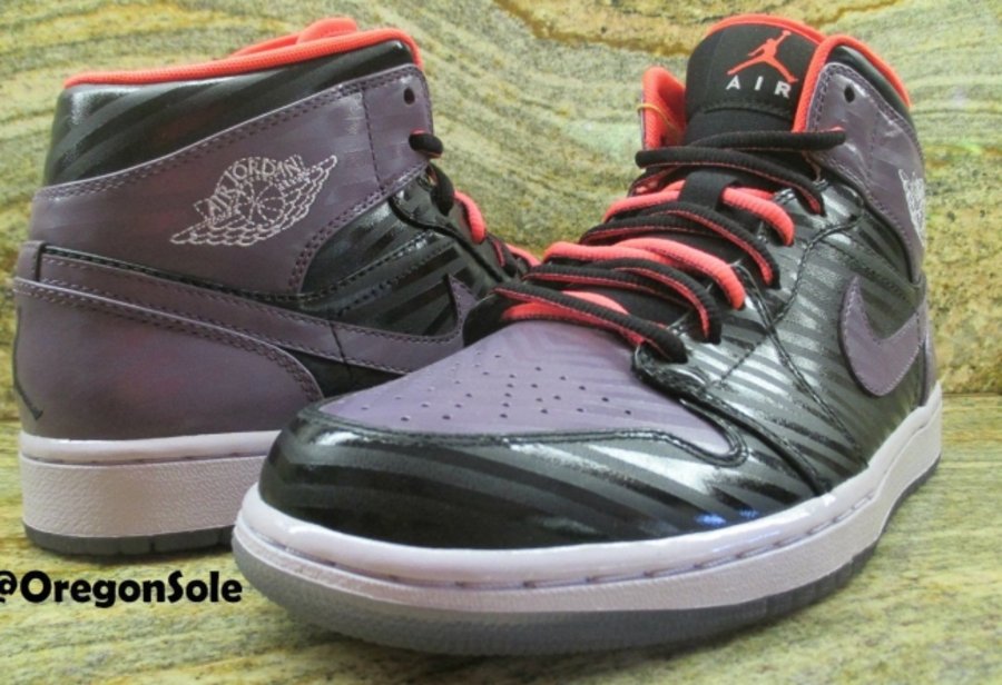 AJ1 Mid,Air Jordan 1 Mid AJ1 Air Jordan 1 Mid “Joker” 未市售样品曝光